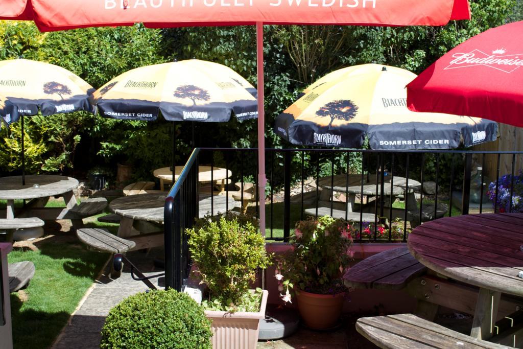 The Pilot Inn Истборн Екстериор снимка