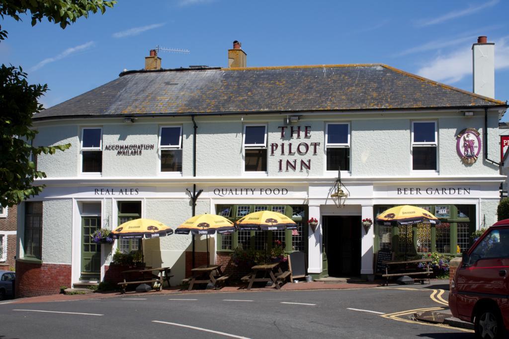 The Pilot Inn Истборн Екстериор снимка