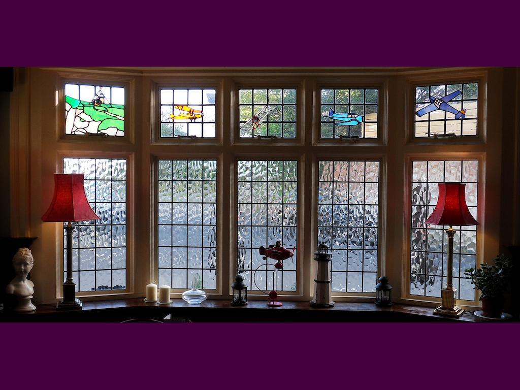 The Pilot Inn Истборн Екстериор снимка