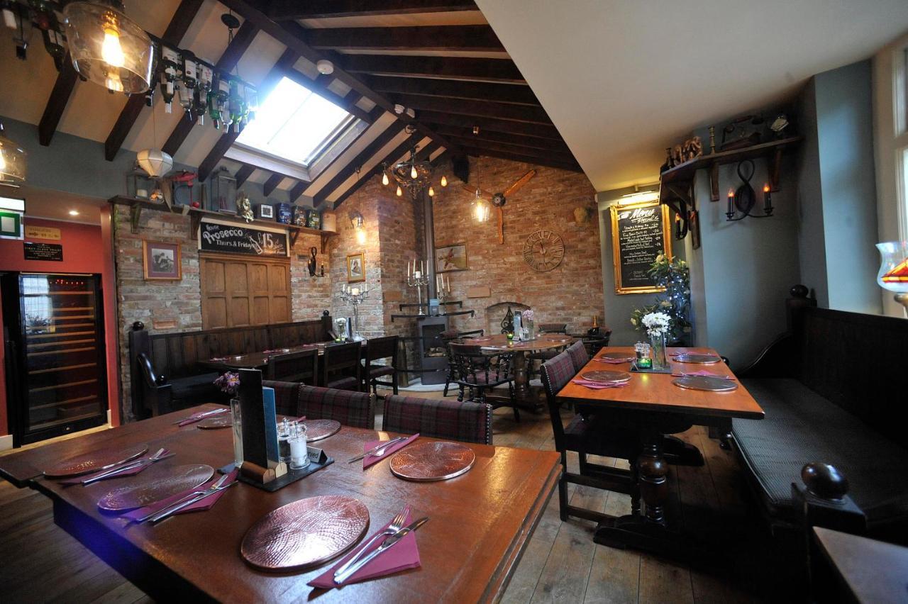 The Pilot Inn Истборн Екстериор снимка