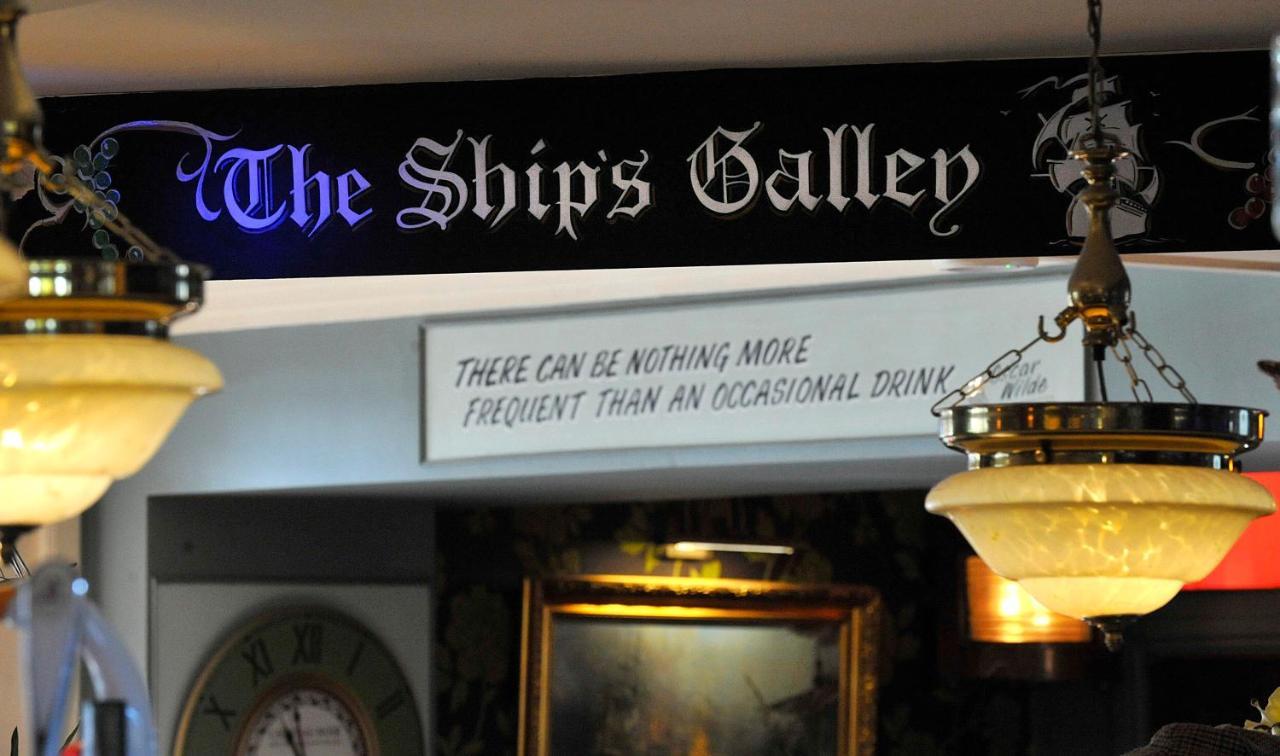 The Pilot Inn Истборн Екстериор снимка